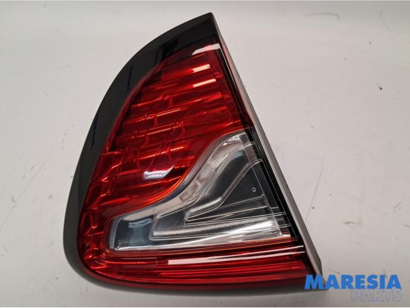 Renault - Captur - Achterlicht links
