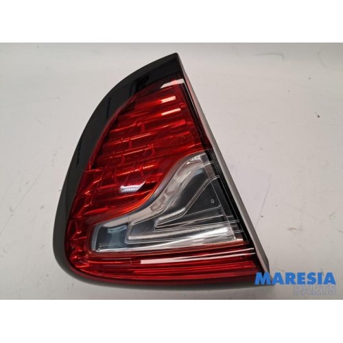 Renault - Captur - Taillight, left
