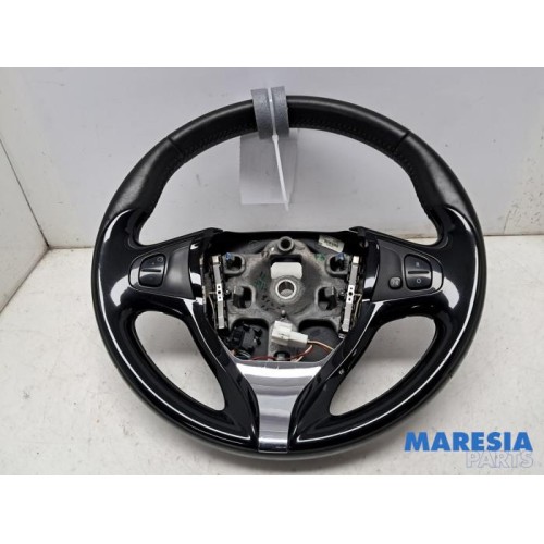 Renault - Captur - Steering wheel