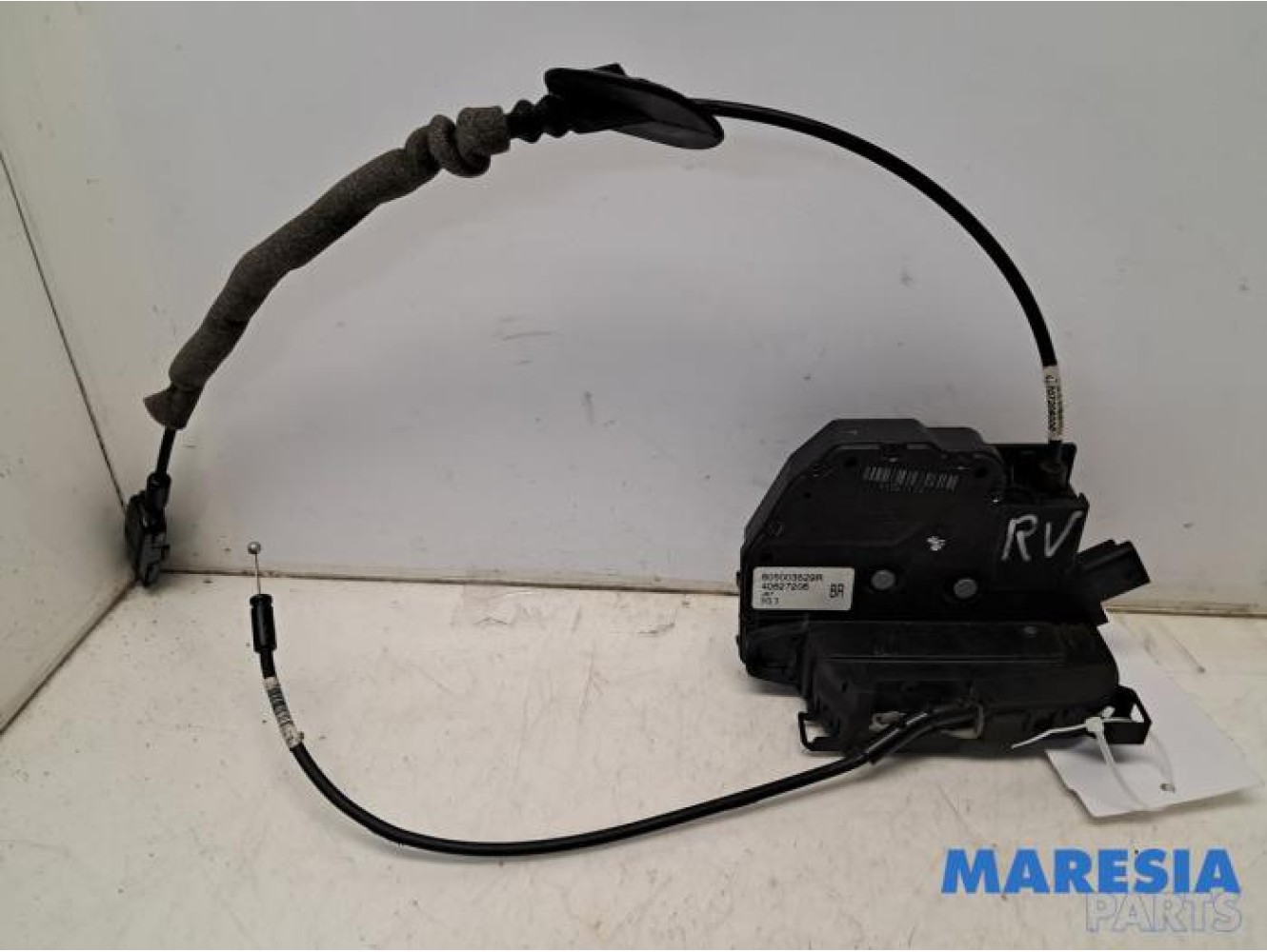 Renault - Captur - Front door lock mechanism 4-door, right