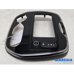 Renault - Captur - Radio omlijsting
