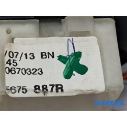 Renault - Captur - Light switch