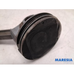 Renault - Megane - Connecting rod