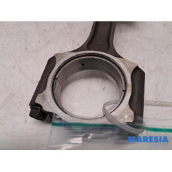 Renault - Megane - Connecting rod