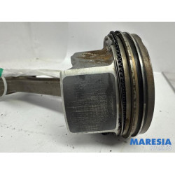 Renault - Megane - Connecting rod