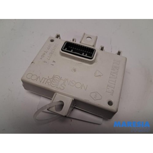 Renault - Captur - Navigation Modul