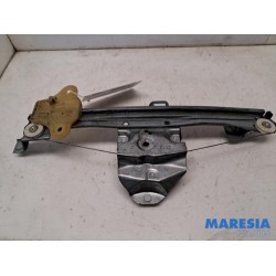Renault - Captur - Rear door window mechanism 4-door, right