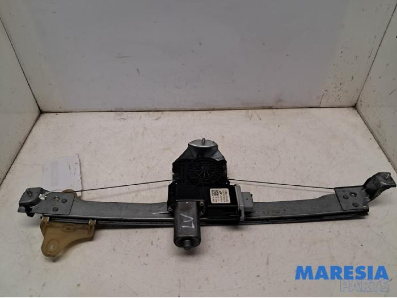 Renault - Captur - Fenstermechanik 4-türig links vorne