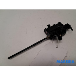 Renault - Captur - Tank flap lock motor