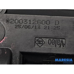Renault - Captur - Tank flap lock motor