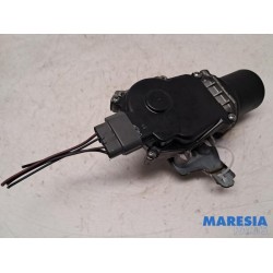 Renault - Captur - Front wiper motor