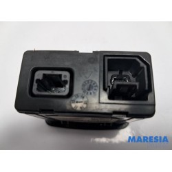 Renault - Captur - AUX / USB connection