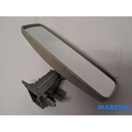 Renault - Captur - Rear view mirror