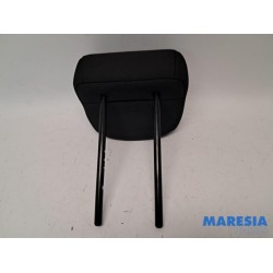 Renault - Captur - Headrest