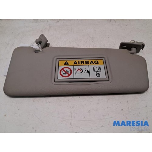 Renault - Captur - Sun visor