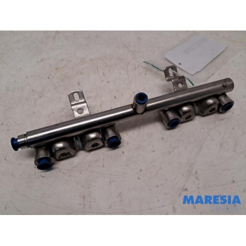 Citroen - C5 - Fuel injector nozzle