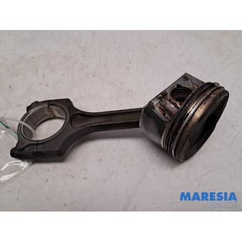 Citroen - C5 - Connecting rod