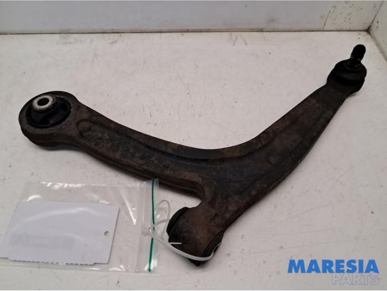 Fiat - 500 - Front lower wishbone, left