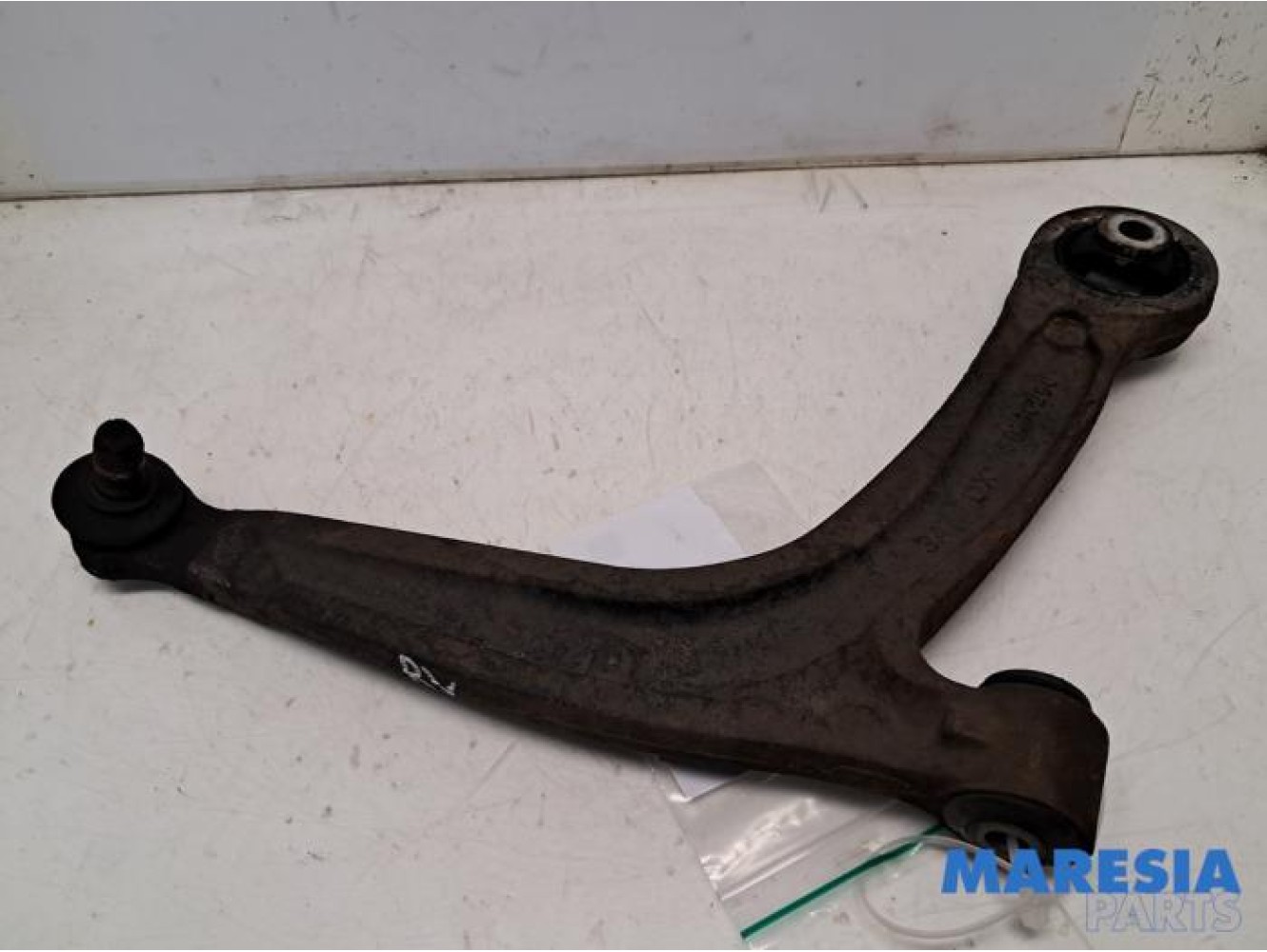 Fiat - 500 - Front lower wishbone, right