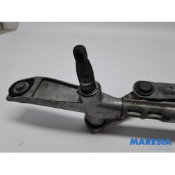 Peugeot - 308 - Wiper mechanism