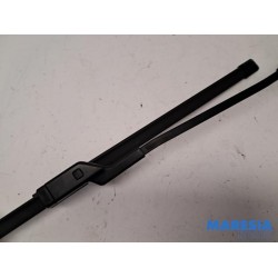 Peugeot - 308 - Front wiper arm