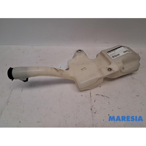 Fiat - 500 - Front windscreen washer reservoir
