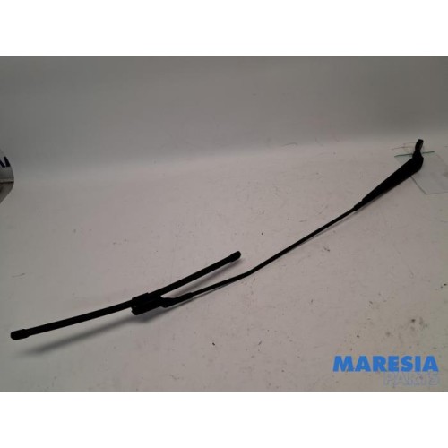 Peugeot - Partner - Front wiper arm