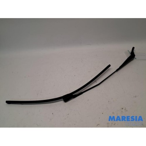 Peugeot - Partner - Front wiper arm