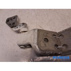 Peugeot - Partner - Rear door hinge, left