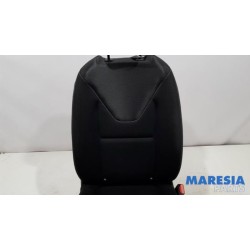 Renault - Clio - Seat, right