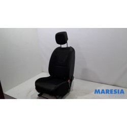 Renault - Clio - Seat, right
