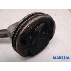 Citroen - C4 Cactus - Connecting rod
