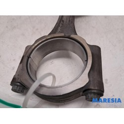 Citroen - C4 Cactus - Connecting rod