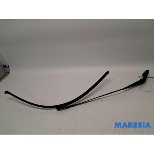 Citroen - C4 Grand Picasso - Front wiper arm