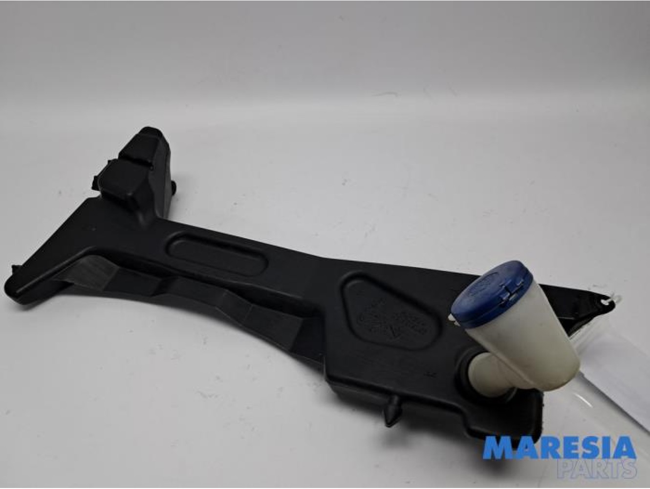 Citroen - C4 Grand Picasso - Front windscreen washer reservoir
