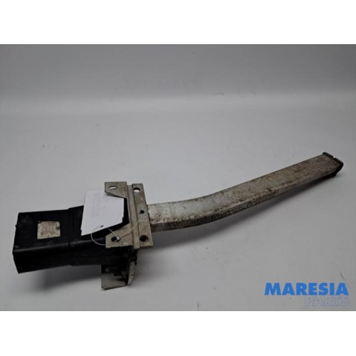 Citroen - C4 Grand Picasso - Front part support