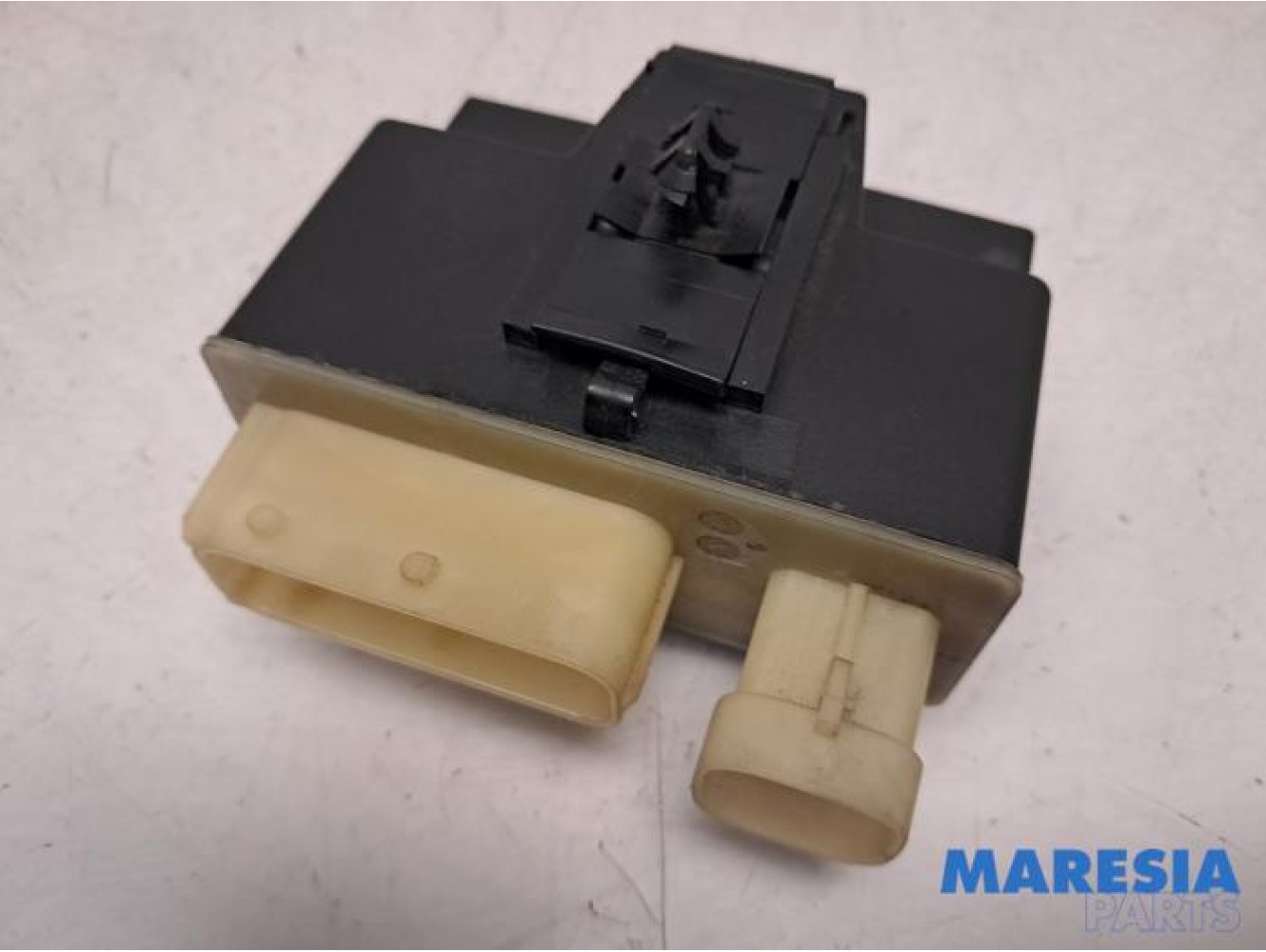 Peugeot - 308 - Glow plug relay