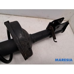 Renault - Twingo - Front shock absorber rod, right