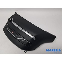 Peugeot - 308 - Panneau commande radio