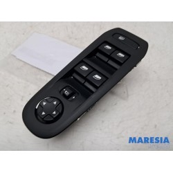 Peugeot - 308 - Multi-functional window switch