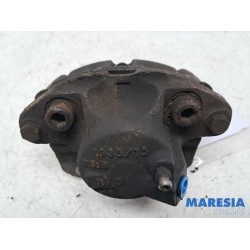 Renault - Twingo - Front brake calliper, right