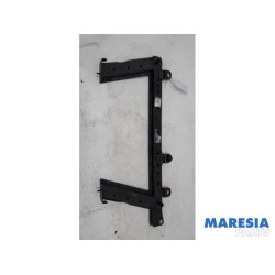 Renault - Captur - Radiateurbalk