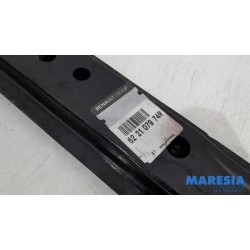 Renault - Captur - Radiateurbalk