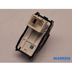 Peugeot - 308 - Electric window switch