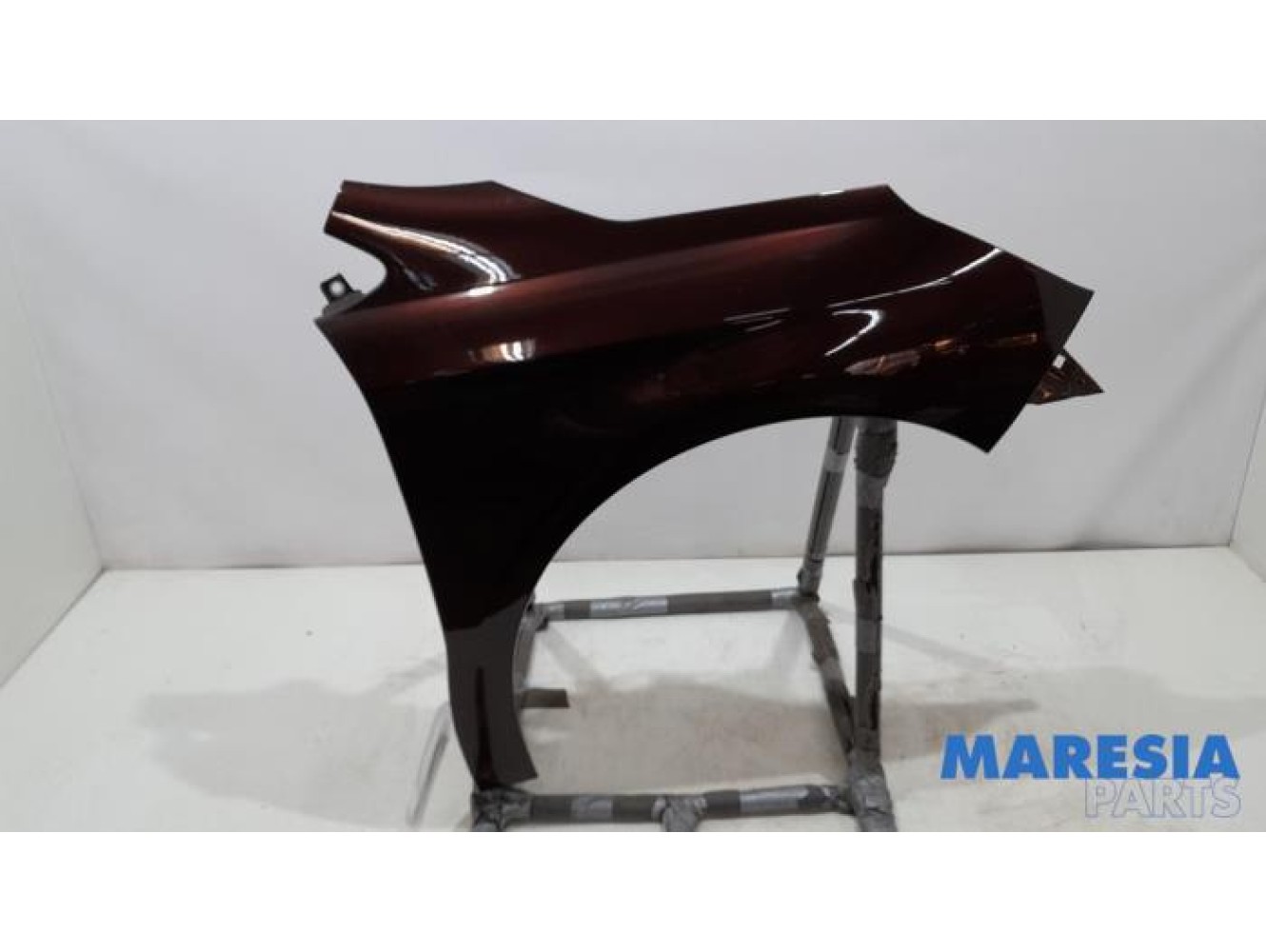 Citroen - C4 - Front wing, right