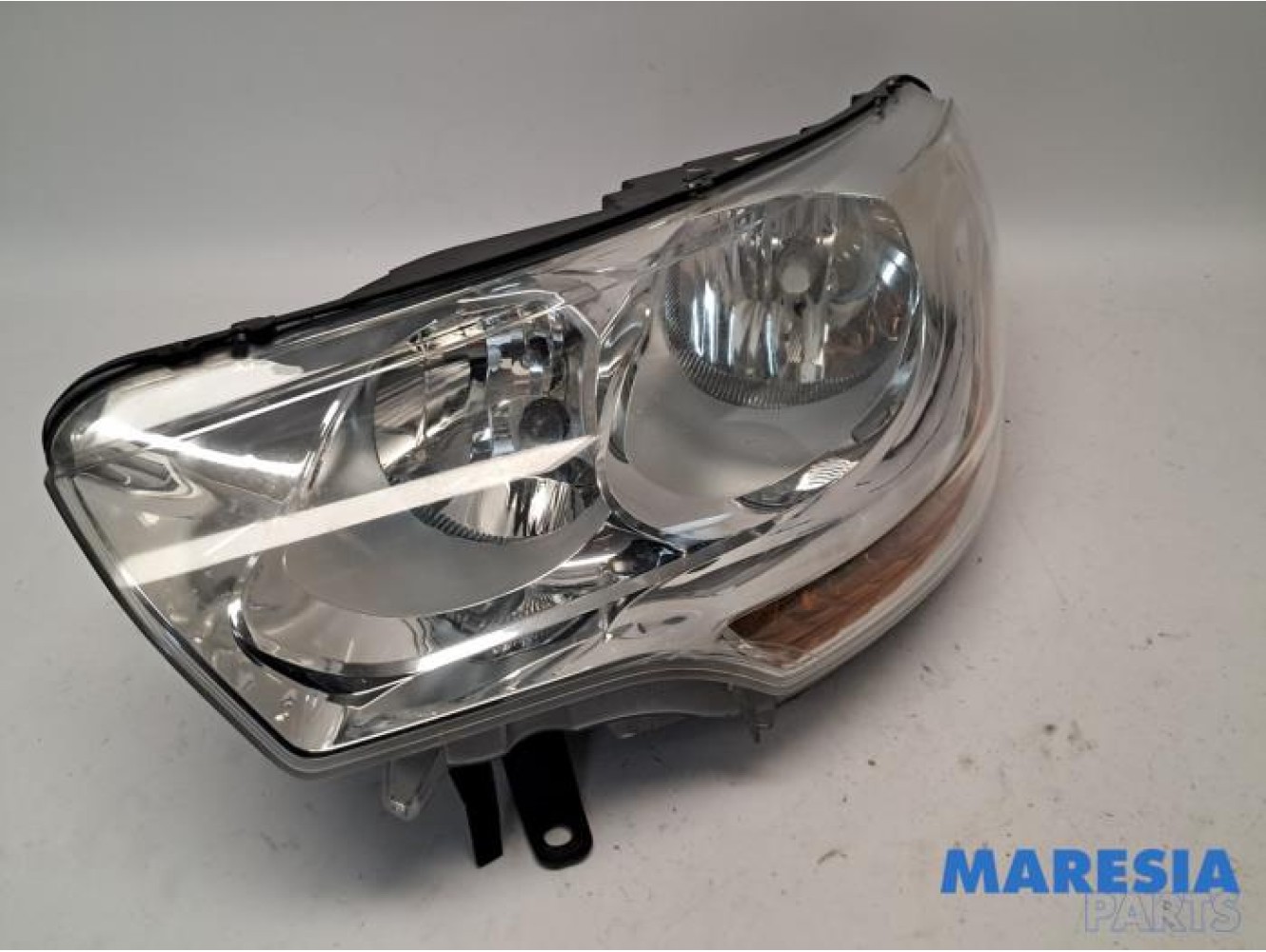 Citroen - C4 - Scheinwerfer links