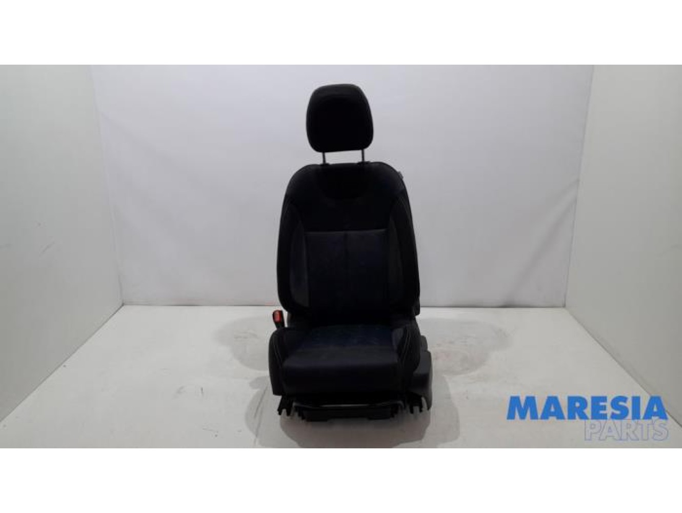 Citroen - C4 - Stoel links
