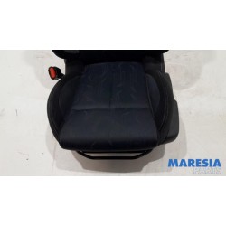 Citroen - C4 - Stoel links