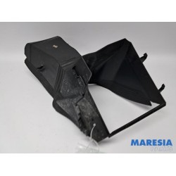 Citroen - C4 Grand Picasso - Air funnel