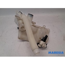 Peugeot - Partner - Front windscreen washer reservoir